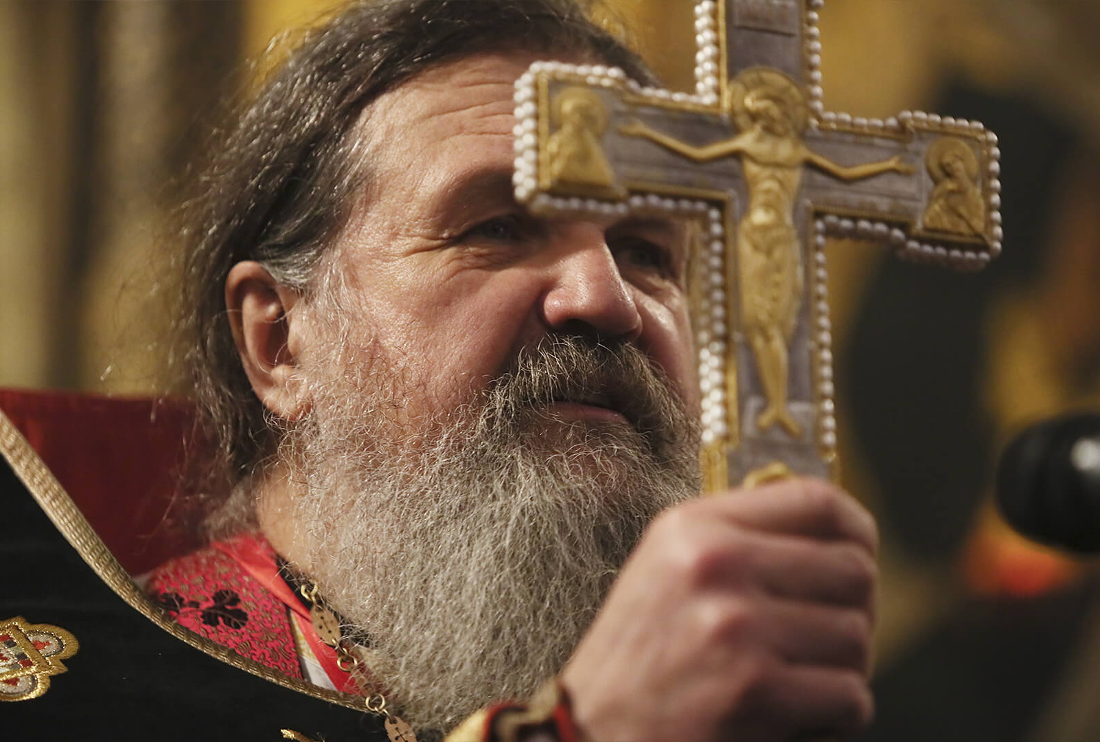 Fr Andrew Lemeshonok with cross