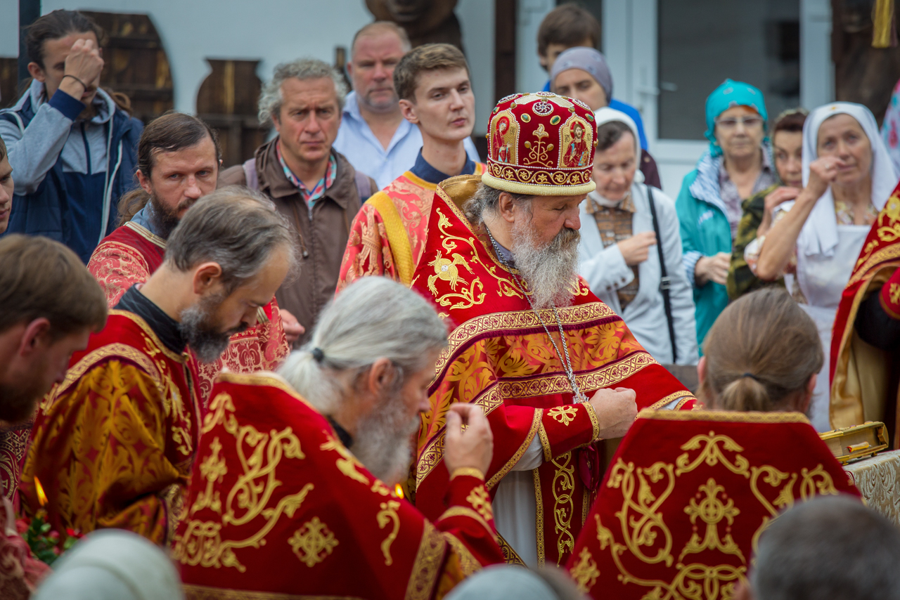 archpriest andrey lemeshonok