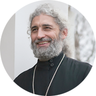 Priester Artemij Tonojan