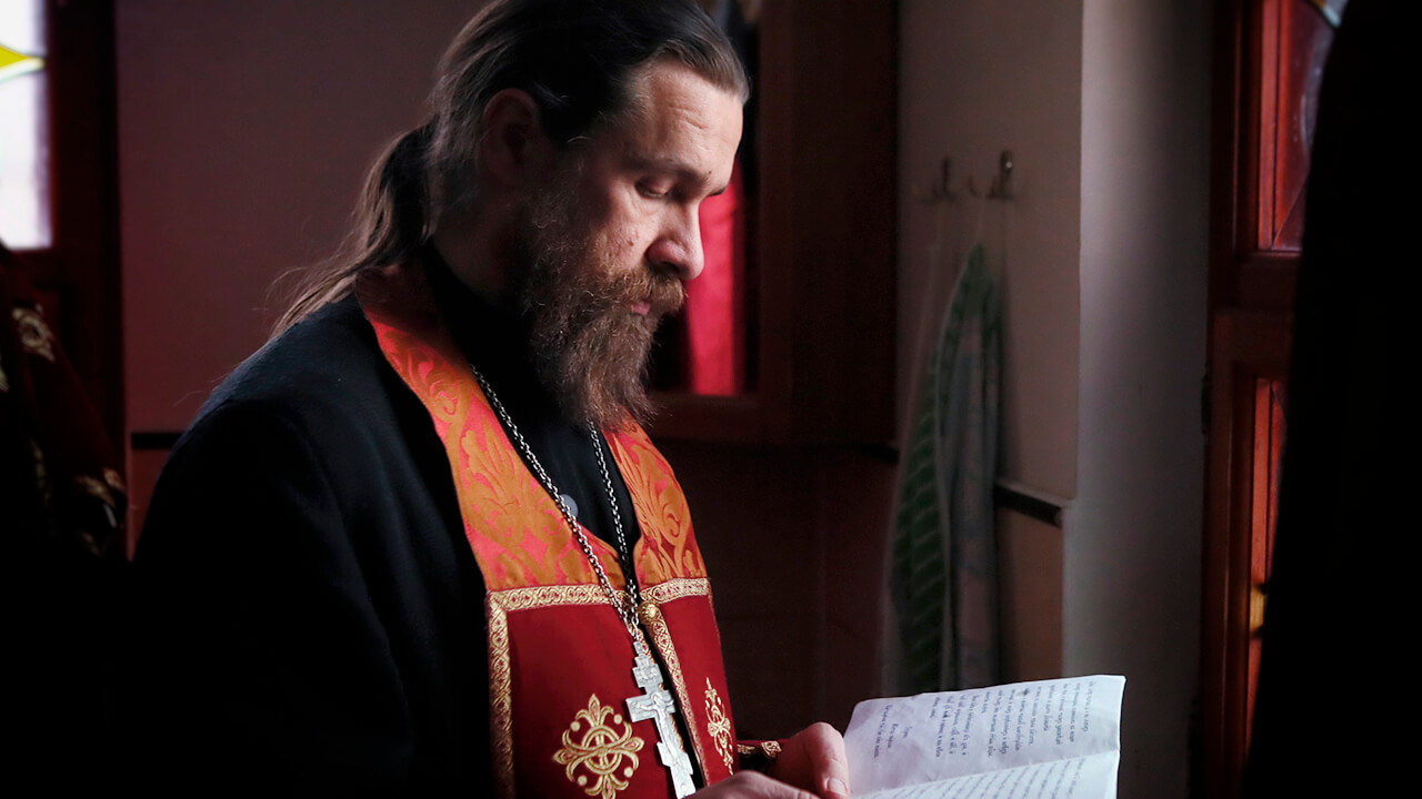 un pretre orthodoxe