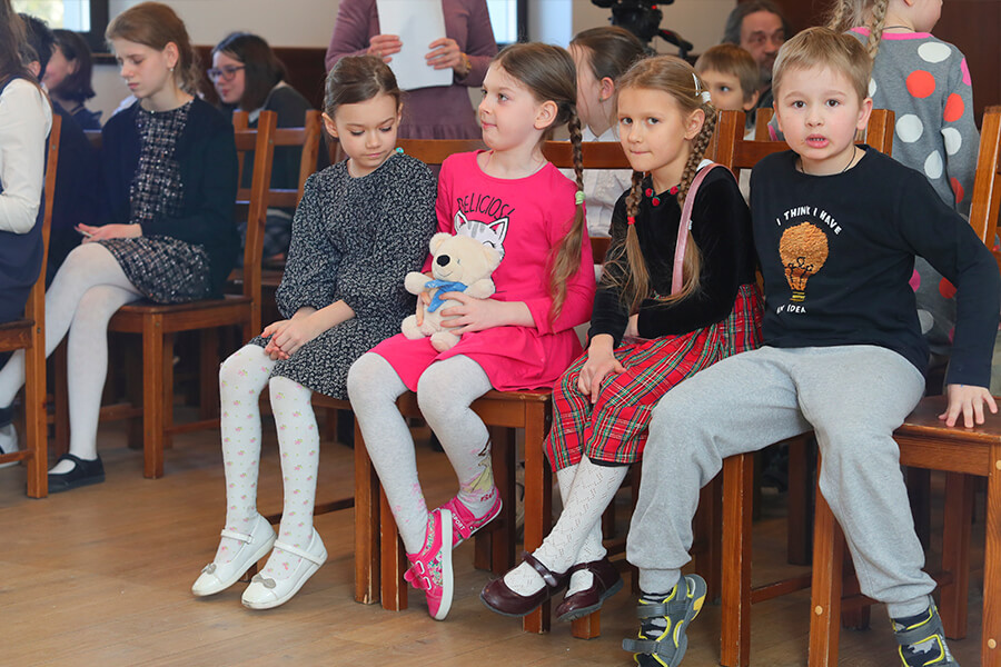 pupils of christian school