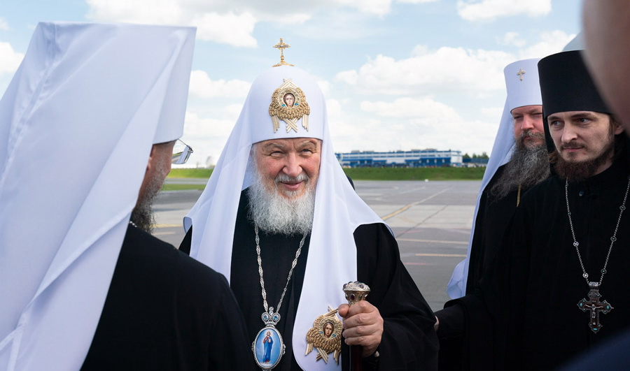 Ankunft des Patriarchen Kyrill auf dem Minsker Bahnhof