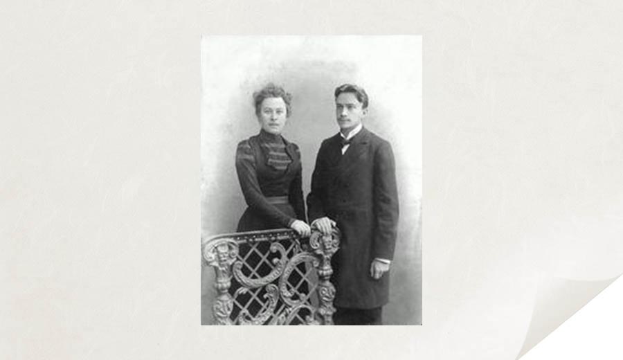Roman Ivanovich Medved with his wife 