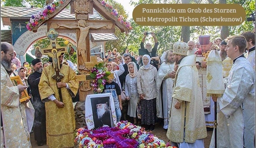 Pannichida am Grab des Starzen 