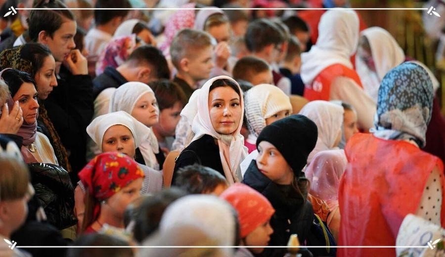 in die russische Kirche