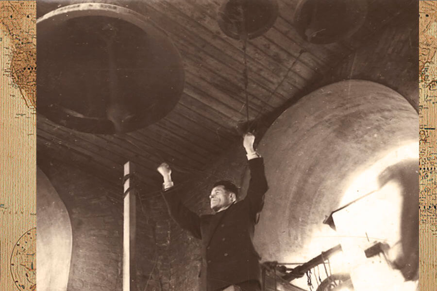 A Russian bell-ringer