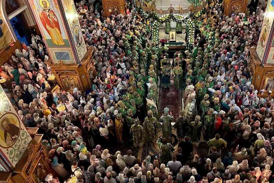 All-night vigil on the feast day