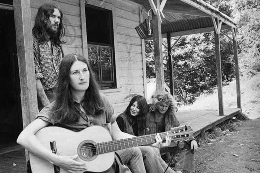 ‘underground’ artists, musicians, the bohemian circles