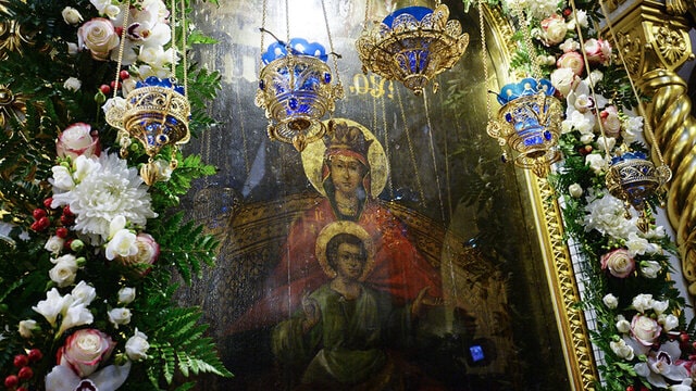 The Theotokos' Reign: an Icon of Hope