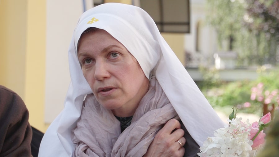 religious sister of mercy