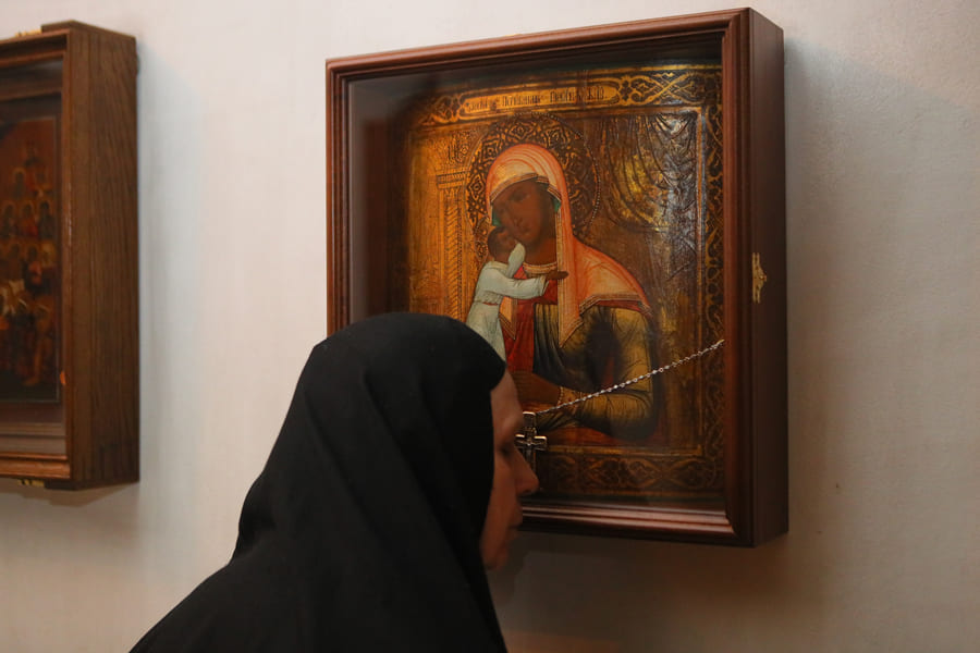 Seeker of the Lost Icon