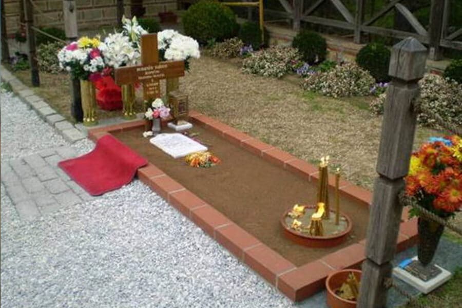 Grave of Elder Paisios, Souroti Monastery