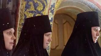 Watch how we prepare to celebrate Christmas at our Convent