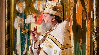 God's power is manifest in weakness