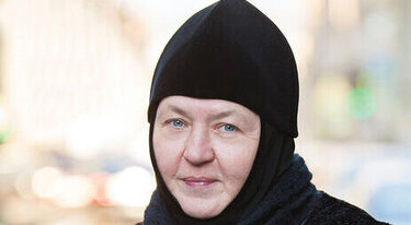 Nun Juliania: let the singing resonate in the prayer