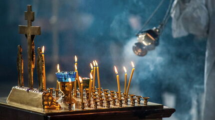 Fais reposer parmi les Saints, ô Christ, les âmes de tes serviteurs